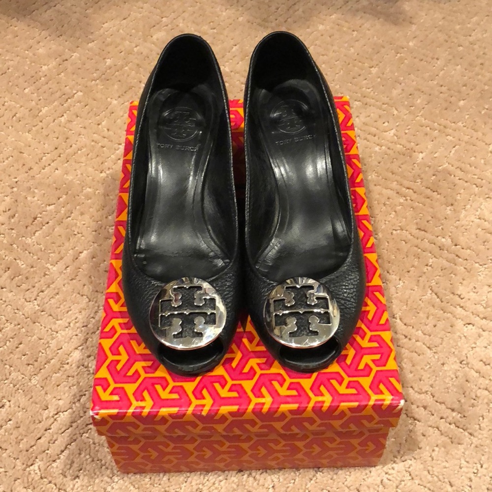 WEEKEND DEAL, MAKE ANY OFFER! Tory Burch Wedges!!!